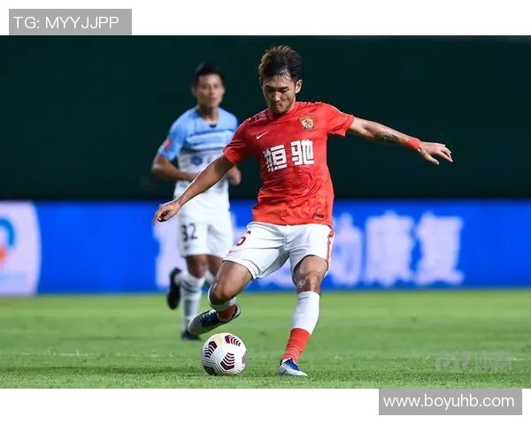 重庆篮球队实力强劲荣登全国第七名展现出色竞技水平与团队合作精神